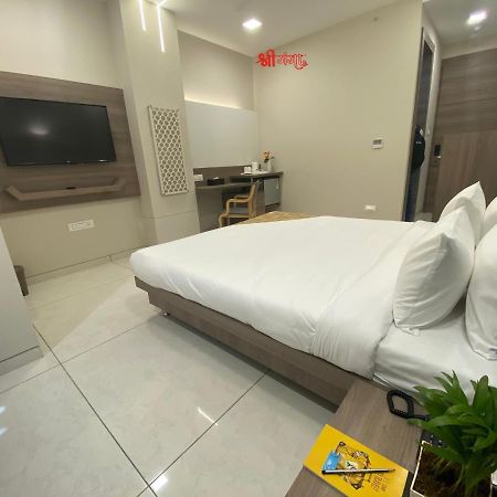 Shree Ganga Smb Hotels Ujjain Eksteriør billede