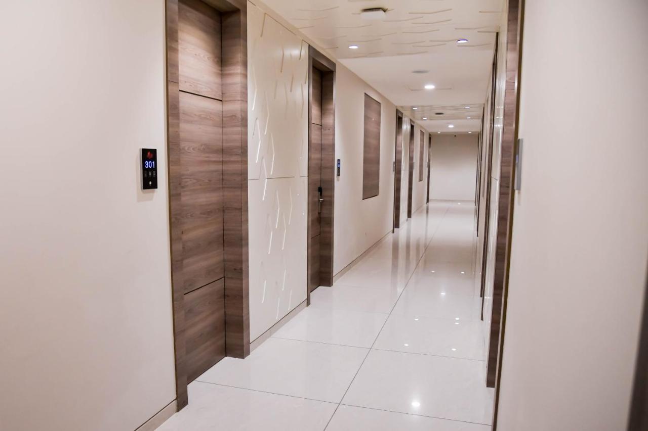 Shree Ganga Smb Hotels Ujjain Eksteriør billede